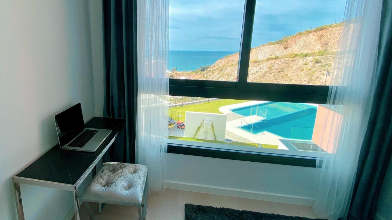 דירות פואנגירולה Super Six - Brand New Seaview In Costa Del Sol מראה חיצוני תמונה